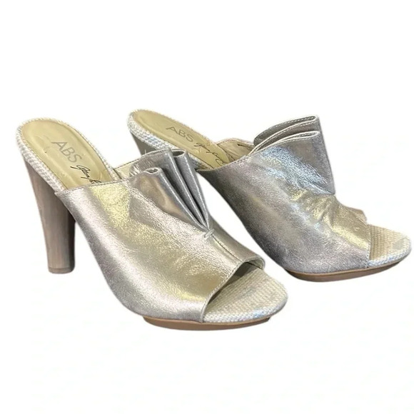 ABS by Allen Schwartz Women's Metallic Ruffle Open Toe Sandal Heel Size 6.5 - Picture 4 of 10